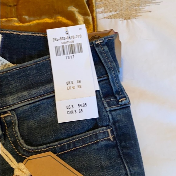 Cute girls Abercrombie jeans. Size 11/12 - Picture 7 of 7